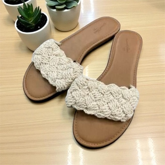 Universal Thread Women's Rosie Woven Slide Sandals Beige Size 8‎ Casual Spring - Picture 1 of 10